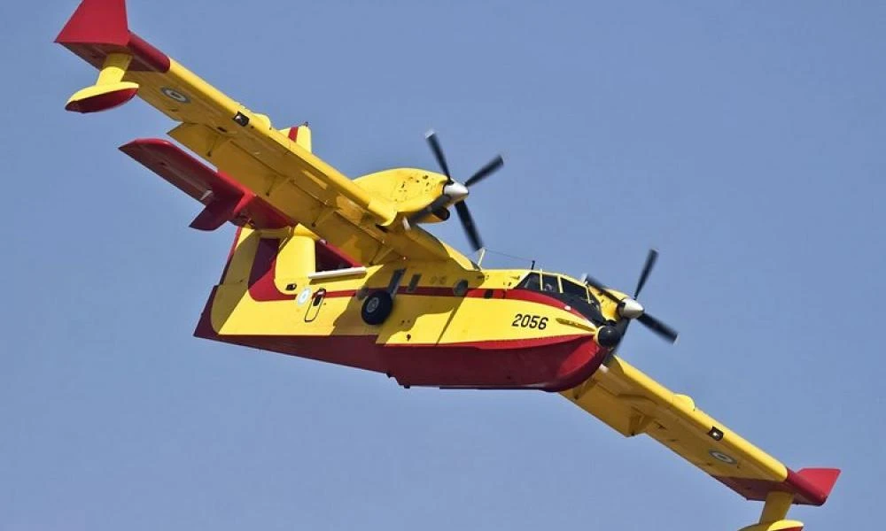 Έγινε αναγκαστική προσγείωση πυροσβεστικού αεροσκάφους - Είναι καλά στην υγεία του ο χειριστής